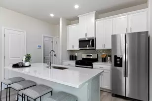 723 Chandler Stone Dr, Zebulon, NC 27597 - Photo 6