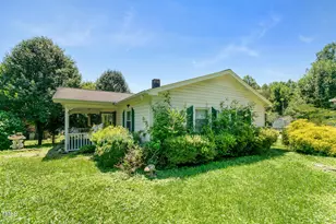 811 Queens St NW, Lenoir, NC 28645 - Photo 2