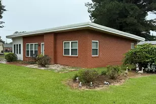 520 Fayetteville St, Newton Grove, NC 28366 - Photo 4