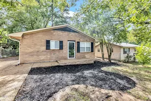 810 Corona St, Durham, NC 27707 - Photo 2