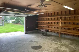 111 Colonial Dr, Clinton, NC 28328 - Photo 18