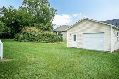 416 W Martin Street, Benson, NC 27504 - Photo 10