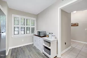 202 Oak Hollow Ct, Raleigh, NC 27613 - Photo 16