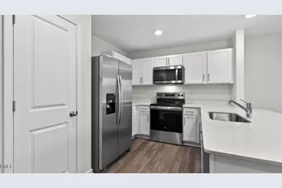 21 Rusling Leaf Drive, Fuquay Varina, NC 27526 - Photo 14