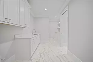 4906 Tremont Dr, Raleigh, NC 27609 - Photo 56