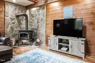 2266 Sugar Mountain Rd, Newland, NC 28657 - Photo 10