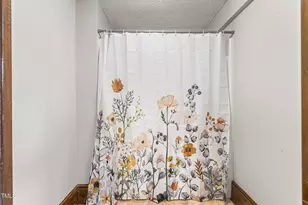 104 E Wilson St, Mebane, NC 27302 - Photo 16