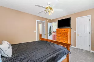 7329 Bonnie Ridge Ct, Raleigh, NC 27615 - Photo 14