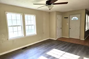 103 N King St, Whitakers, NC 27891 - Photo 4