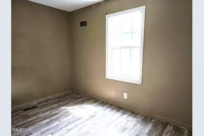 103 N King Street, Whitakers, NC 27891 - Photo 10