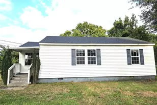 103 N King St, Whitakers, NC 27891 - Photo 2