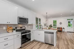 614 E Ellerbee St, Durham, NC 27704 - Photo 6