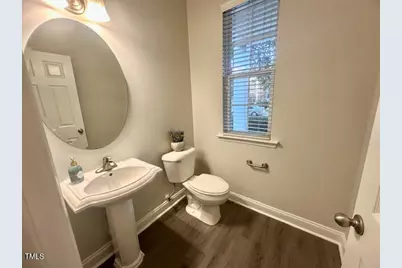 109 Longchamp Lane, Cary, NC 27519 - Photo 10