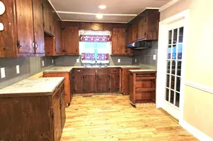 105 S Vance St, Whitakers, NC 27891 - Photo 4