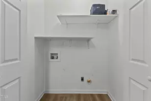 8318 Umstead Dr, Fayetteville, NC 28304 - Photo 16