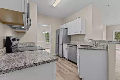 8318 Umstead Drive, Fayetteville, NC 28304 - Photo 14