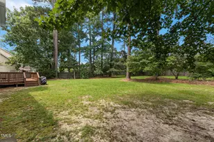 8318 Umstead Dr, Fayetteville, NC 28304 - Photo 40