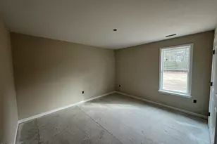 104 Grace Pond Ave, Benson, NC 27504 - Photo 12