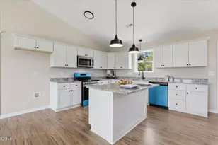104 Grace Pond Ave, Benson, NC 27504 - Photo 16