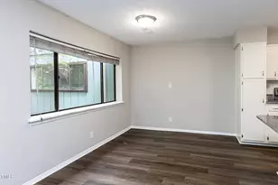 5036 Flint Ridge Pl, Raleigh, NC 27609 - Photo 8