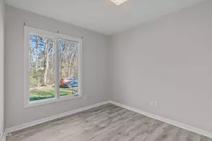250 S Estes Dr, Chapel Hill, NC 27514 - Photo 4