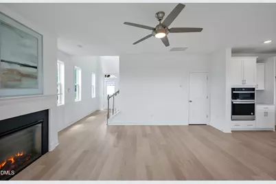 1109 Prominence Dr, Durham, NC 27712 - Photo 10