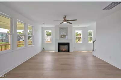 1109 Prominence Dr, Durham, NC 27712 - Photo 4