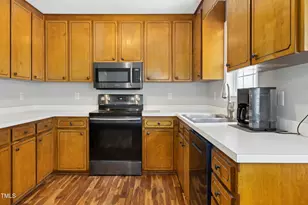 211 Mary Sandra Pl, Clayton, NC 27520 - Photo 10