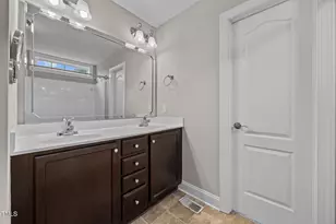 95 Oxfordshire Dr, Fuquay Varina, NC 27526 - Photo 10