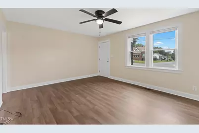 323 Graves Street, Reidsville, NC 27320 - Photo 8