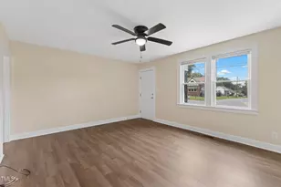 323 Graves St, Reidsville, NC 27320 - Photo 8