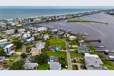 214 Florida Avenue, Carolina Beach, NC 28428 - Photo 6