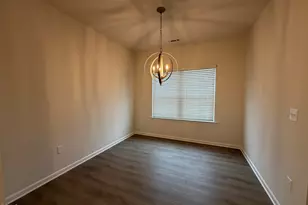 140 E American Marigold Dr, Benson, NC 27504 - Photo 8