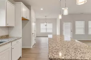 140 E American Marigold Dr, Benson, NC 27504 - Photo 6