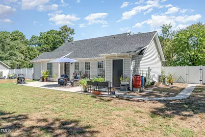 501 Somerset Drive, Zebulon, NC 27597 - Photo 4