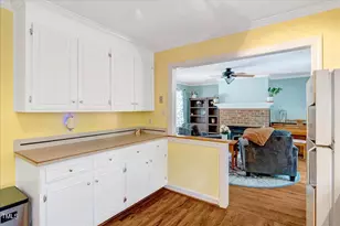 160 Shadow Brook Dr, Henderson, NC 27537 - Photo 8