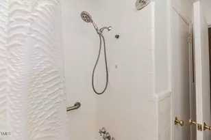 702 N Vance St, Sanford, NC 27330 - Photo 12