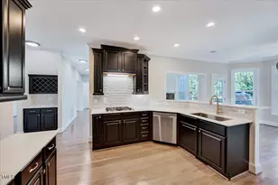 5401 Greensflag Ln, Fuquay Varina, NC 27526 - Photo 8