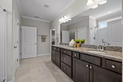 2212 Bloomsbury Manor Drive, Durham, NC 27703 - Photo 18