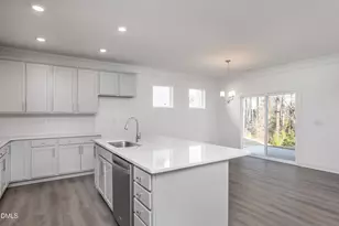 576 Highview Dr, Benson, NC 27504 - Photo 6