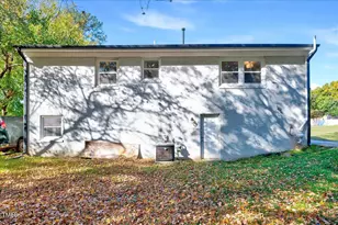 2809 Newark Dr, Raleigh, NC 27610 - Photo 32