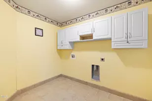 729 Golden Horseshoe Ln, Sanford, NC 27330 - Photo 10