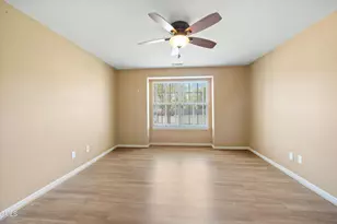 729 Golden Horseshoe Ln, Sanford, NC 27330 - Photo 6