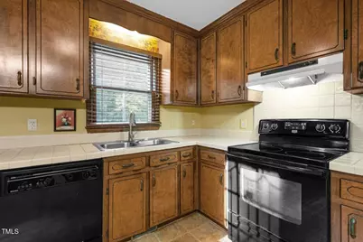 102 Pear Tree Lane, Clayton, NC 27520 - Photo 8