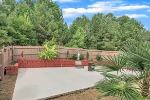 2816 Erinridge Rd, Raleigh, NC 27610 - Photo 4