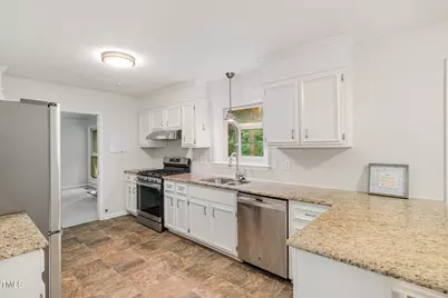 2425 Torcross Drive, Fayetteville, NC 28304 - Photo 8