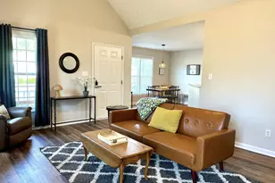 804 S Phillips Pointe Dr, Fuquay Varina, NC 27526 - Photo 4