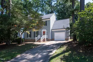 2704 Rockbridge Ct, Raleigh, NC 27604 - Photo 2