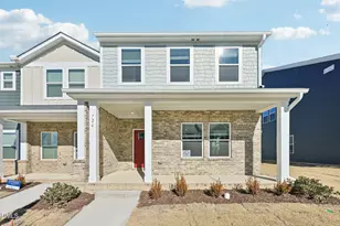 726 Chandler Stone Dr, Zebulon, NC 27597 - Photo 1