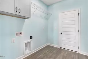 503 E 1st St, Princeton, NC 27569 - Photo 32